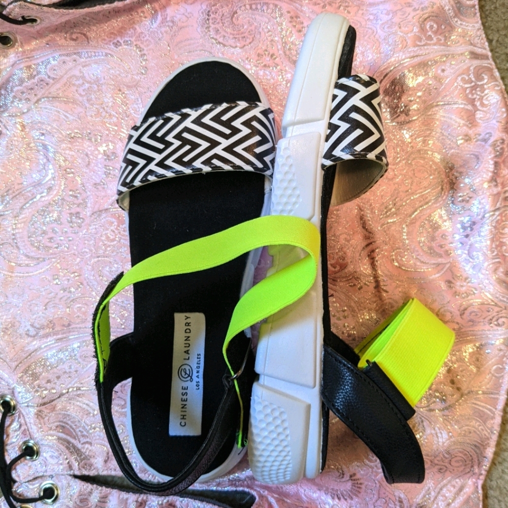 Chinese Laundry NEW Neon Flatform Sandals Sz 6
